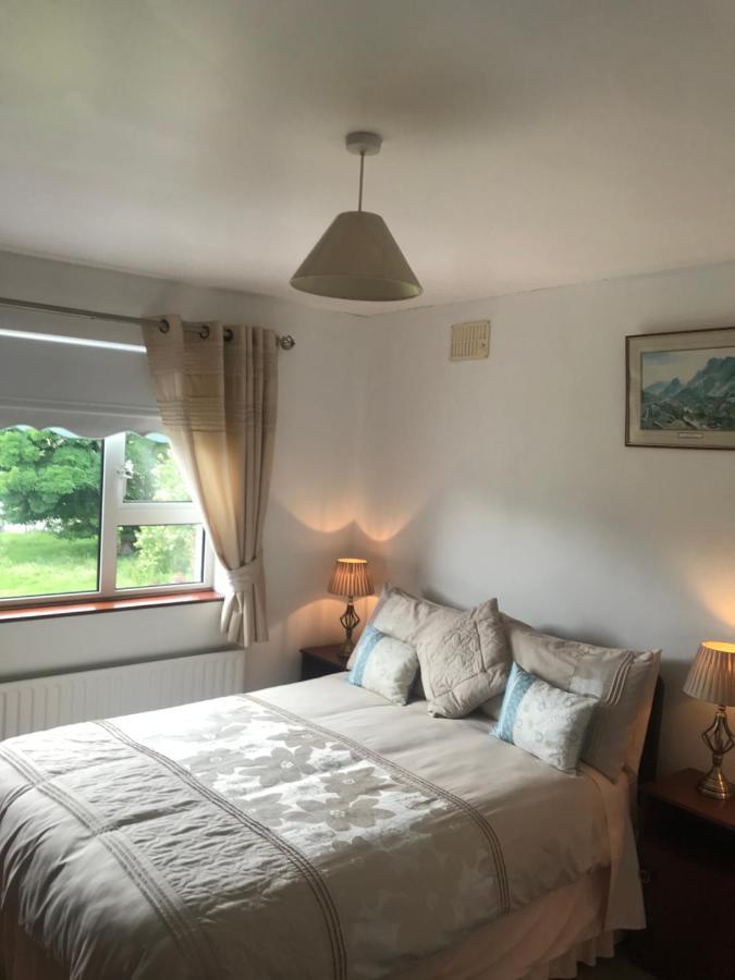 Marguerite'S B&B Glenties Eksteriør billede